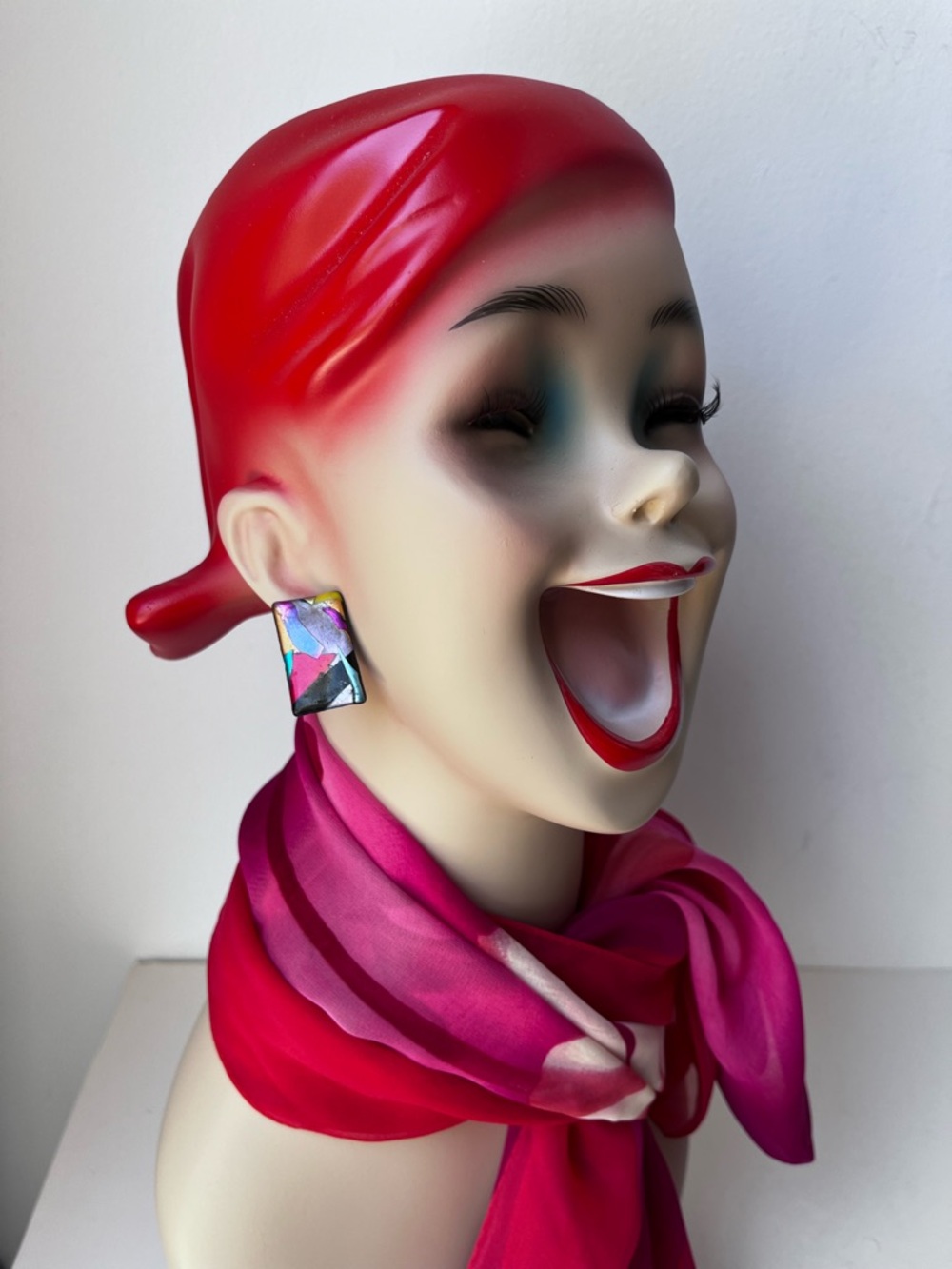 Multicolor Abstract Pierced Earrings - Picture 6 of 8